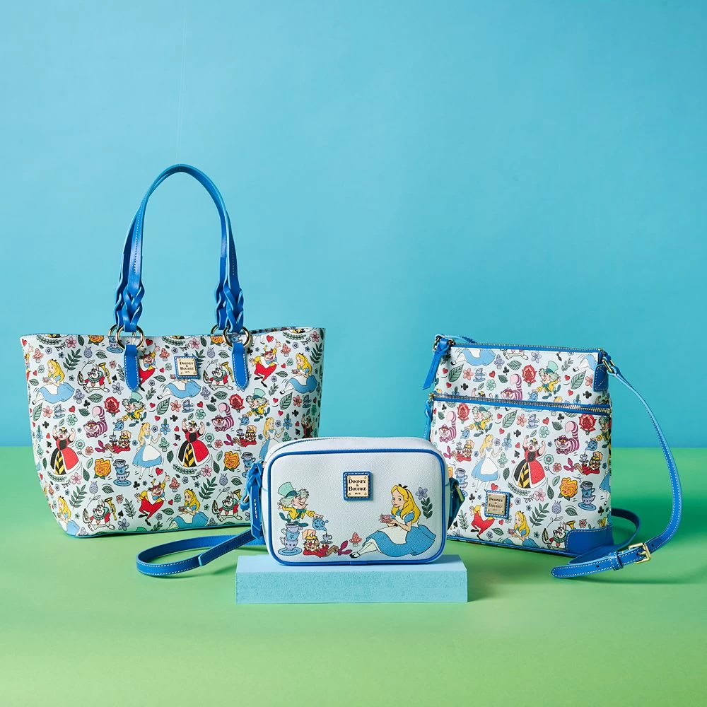 Disney Alice In Wonderland Dooney & Bourke Camera Bag - Image 2